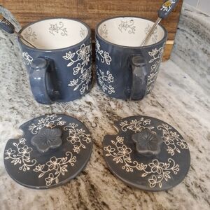 Temp-Tations Floral Lace Covered Mug and spoons set of 2  30oz Each